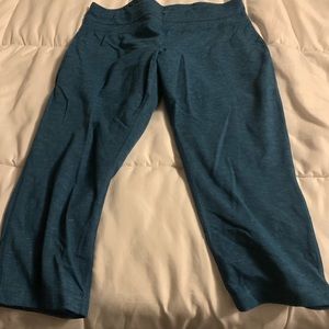 Capri workout pants